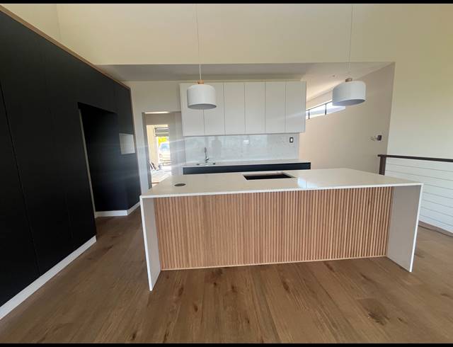 3 BEDROOM TOWNHOUSE FOR SALE IN SALT ROCK
